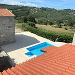 Quinta Da Cortelhinha * 奥利维拉多霍斯比托